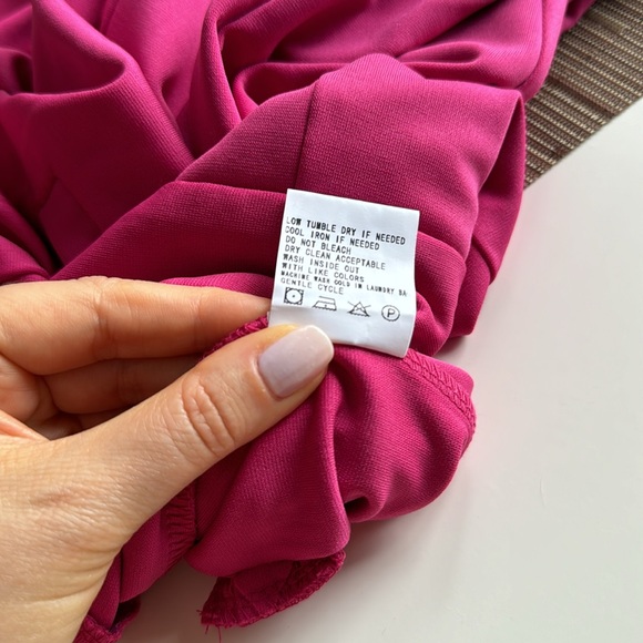 Fuchsia pants with front slits. Size S - Picture 13 of 13